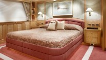 LAUREL - Guest Bedroom